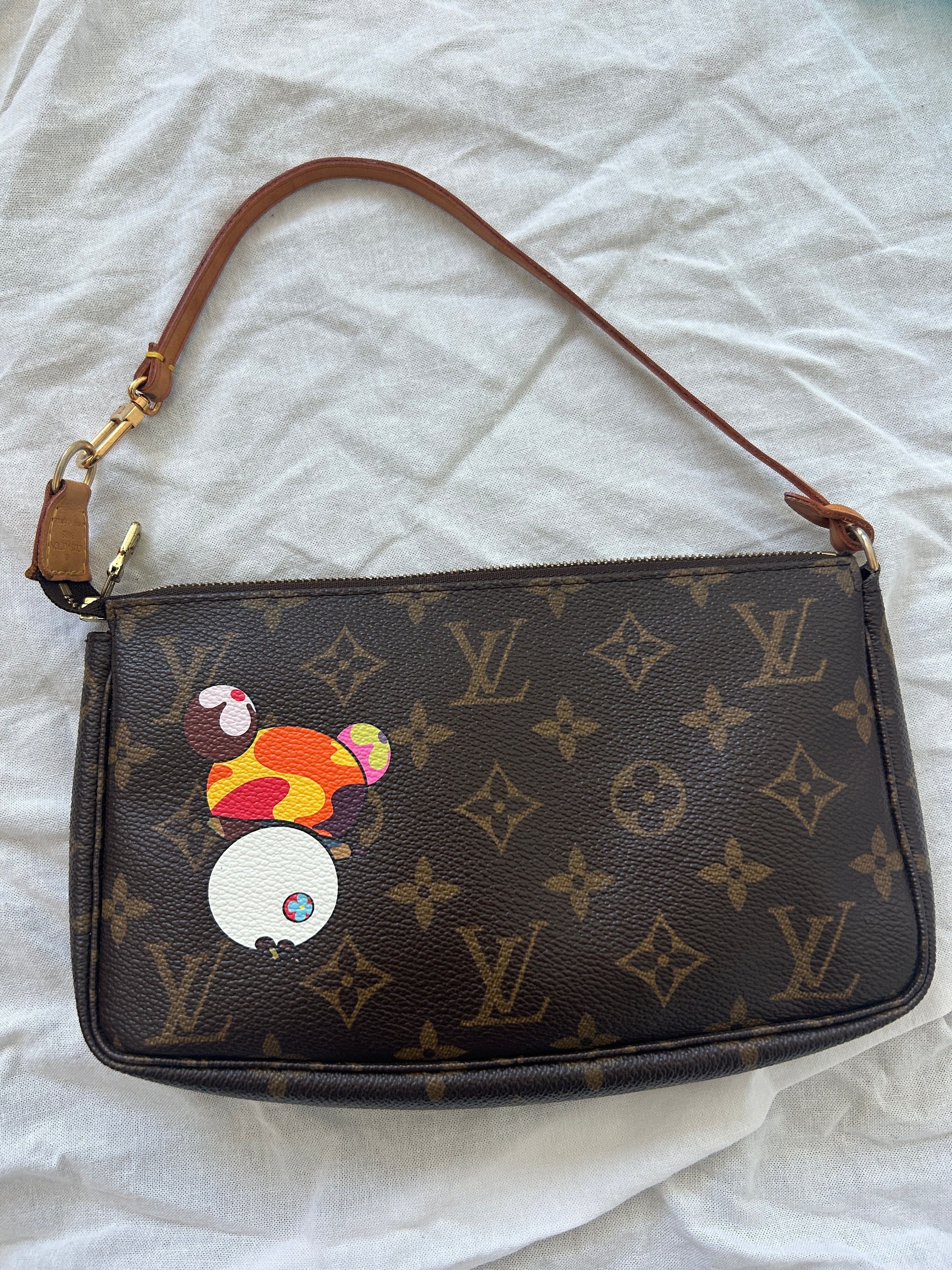 Louis Vuitton 2004 Takashi Murakami Monogram Panda Pochette Accessoires shoulder bag