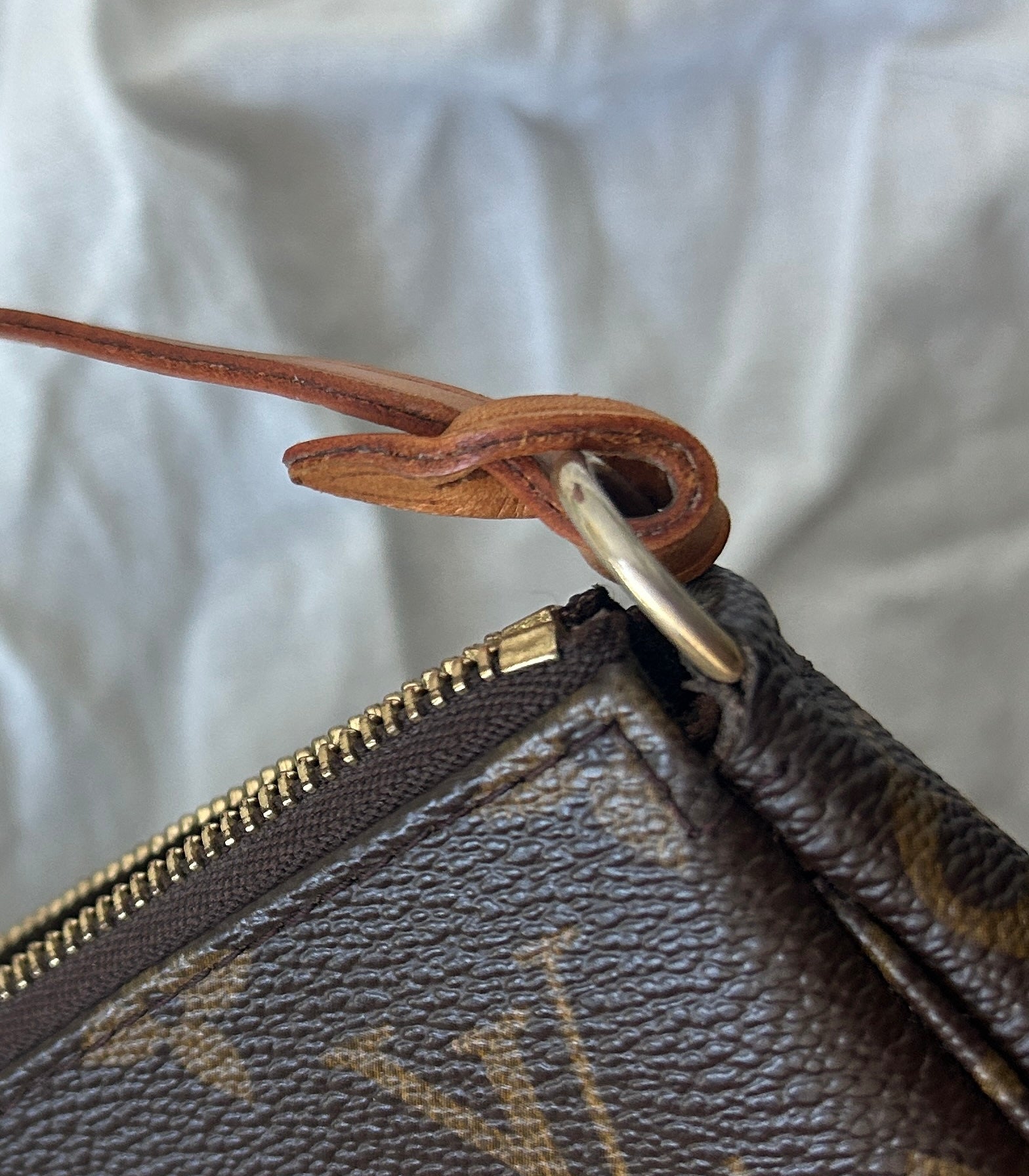 Louis Vuitton 2004 Takashi Murakami Monogram Panda Pochette Accessoires shoulder bag